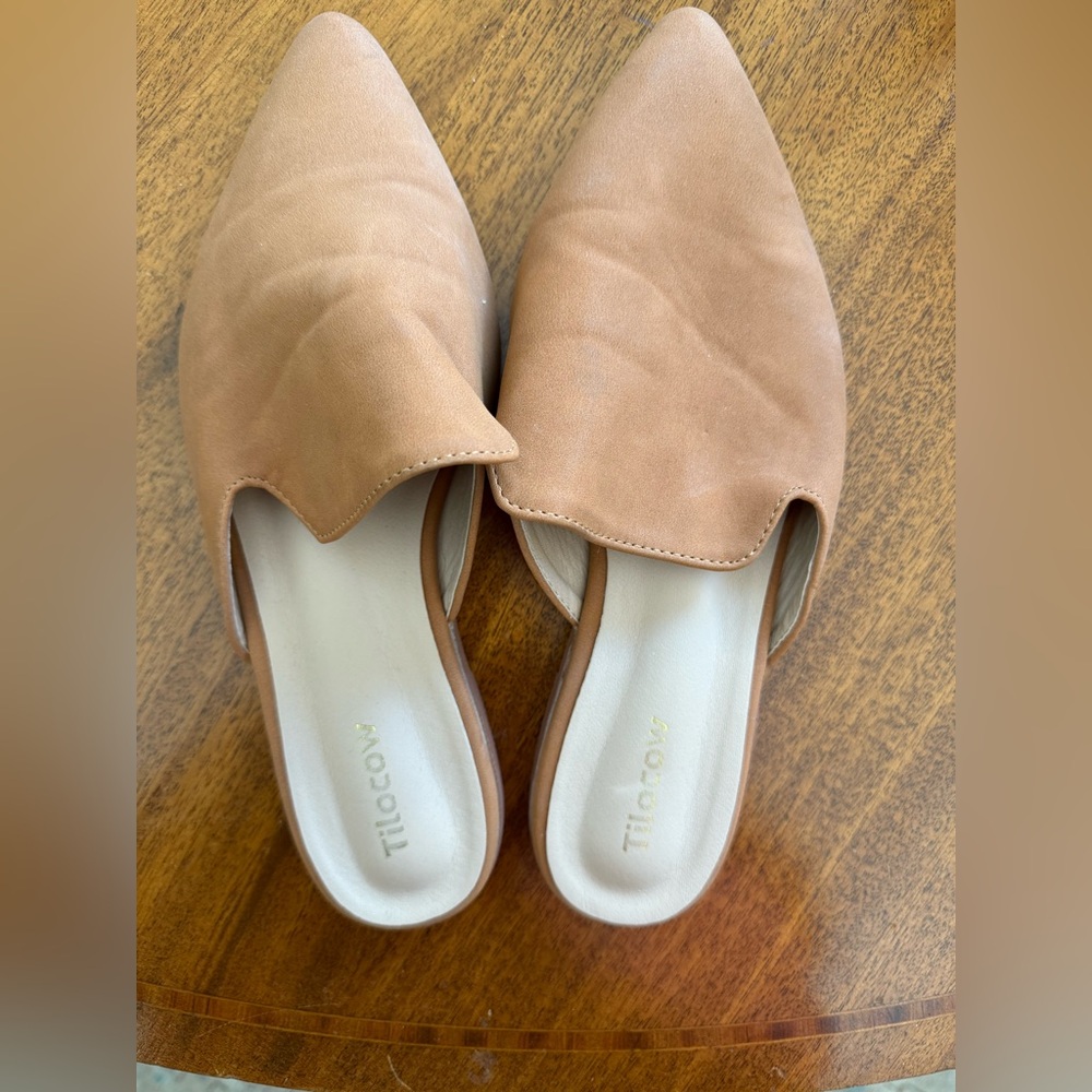 Size 8.5 Tilacow Mules- cognac